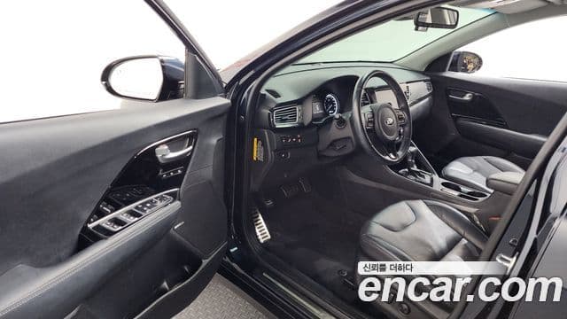 Kia Niro Noblesse, 2018 10