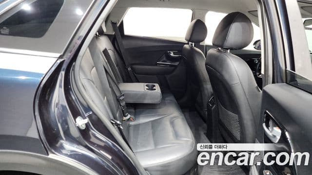 Kia Niro Noblesse, 2018 12