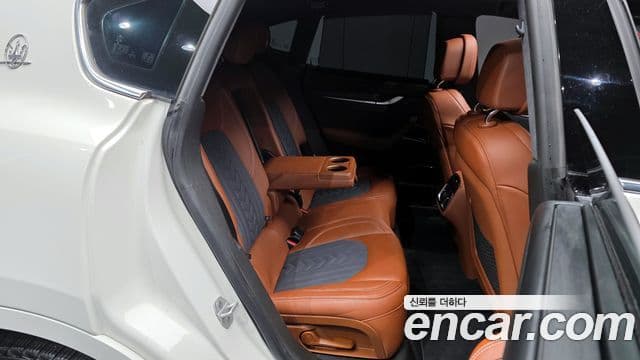 Maserati Levante 3.0 AWD GranLusso, 2020 12