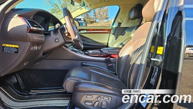 Genesis EQ900 Prestige, 2016 8