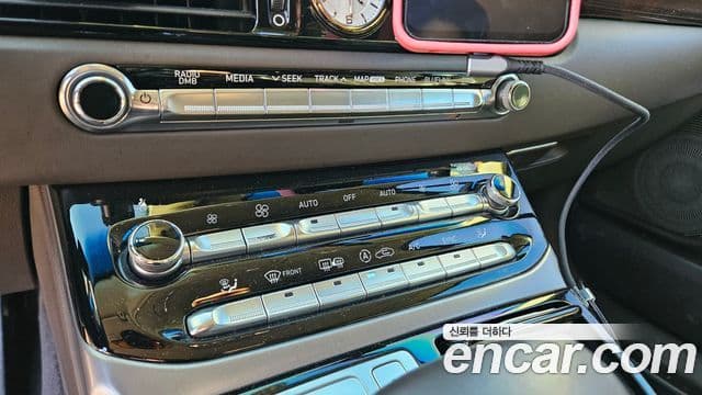 Genesis EQ900 Prestige, 2016 11