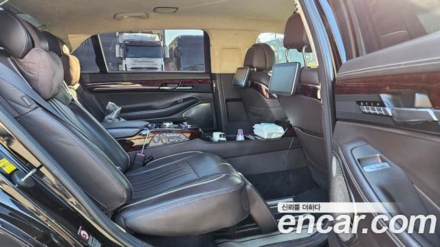 Genesis EQ900 Prestige, 2016 16