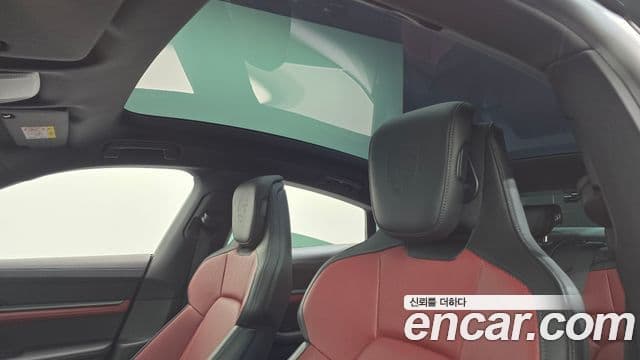 Porsche 타이칸 4S, 2025 19