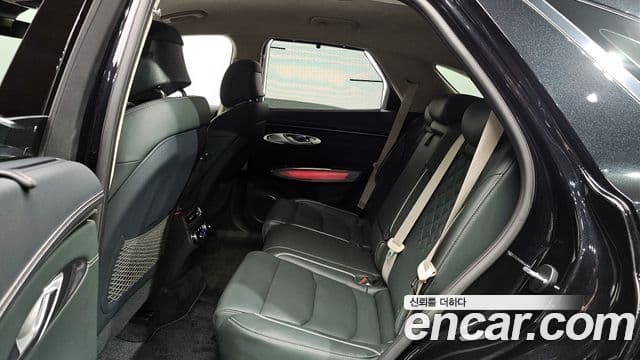 Genesis electrified GV70 e-AWD, 2022 12