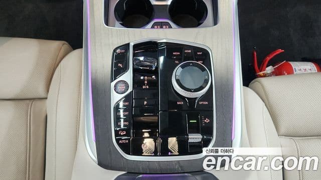 BMW X7 (G07) xDrive 40i Design Pure Excellence 7인승, 2025 9