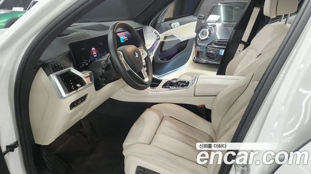 BMW X7 (G07) xDrive 40i Design Pure Excellence 7인승, 2025 10
