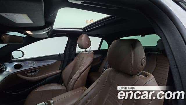 Mercedes-Benz E-класс W213 Avantgarde, 2020 19