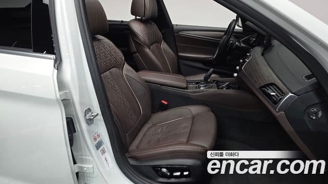 BMW 5시리즈 (G30) 520d M Sport Plus, 2018 10