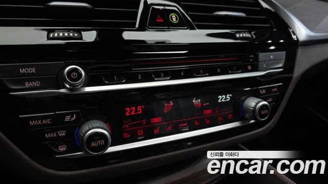 BMW 5시리즈 (G30) 520d M Sport Plus, 2018 17