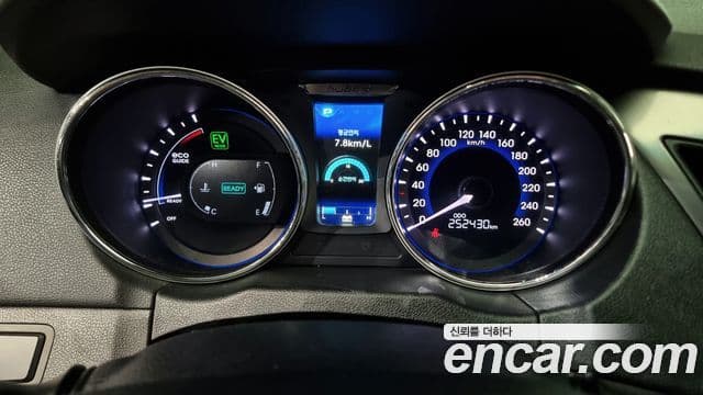 Hyundai Sonata гибрид Modern, 2014 8