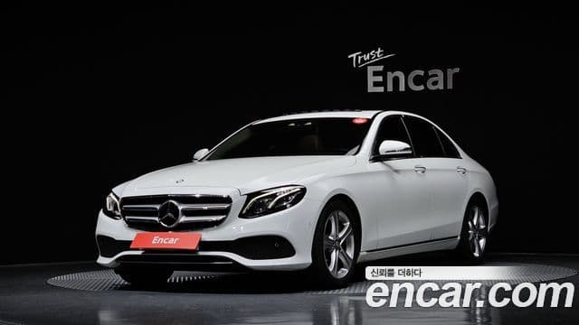 Mercedes-Benz E-класс W213 E220d Avantgarde Intelligent Drive, 2017 1