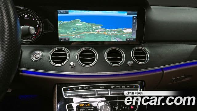 Mercedes-Benz E-класс W213 E220d Avantgarde Intelligent Drive, 2017 16