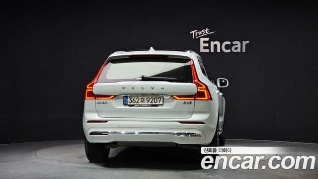 Volvo XC60 2세대 B6 Inscription, 2022 4