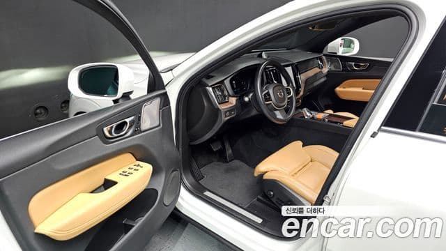 Volvo XC60 2세대 B6 Inscription, 2022 10