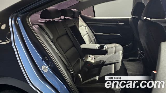 Hyundai Avante AD Special, 2017 12