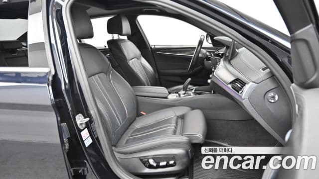 BMW 5시리즈 (G30) 520i M Sport, 2023 10