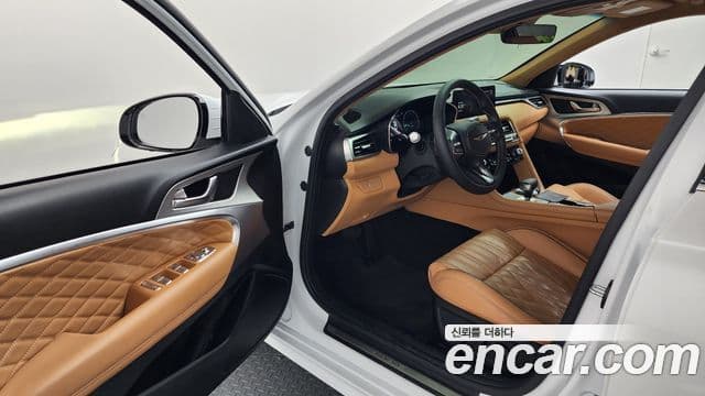 Genesis The / новый New G70, 2025 10