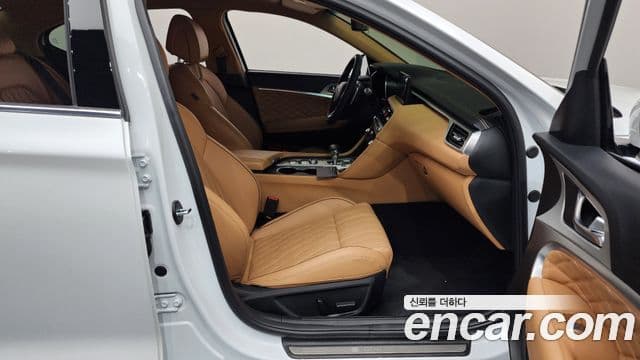 Genesis The / новый New G70, 2025 11