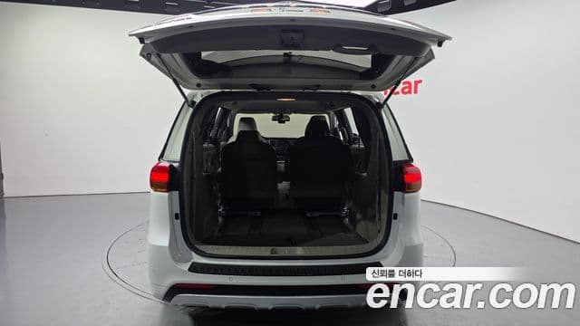 Kia All New Carnival Luxury, 2016 20