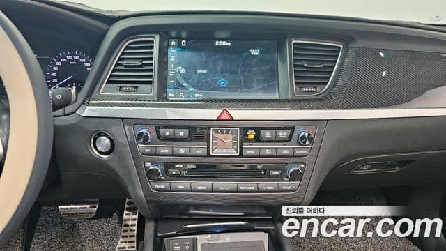 Genesis G80 Sport, 2017 15