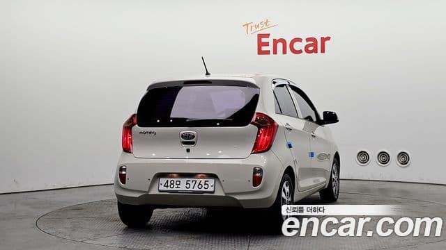 Kia All New Morning Deluxe Trendy, 2014 4