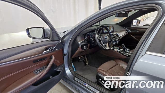 BMW 5시리즈 (G30) 530i M Sport Plus, 2018 10