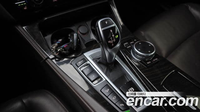 BMW 5시리즈 (F10) 528i xDrive M аэродинамический Special Edition, 2016 9