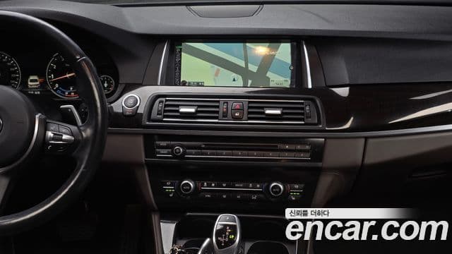 BMW 5시리즈 (F10) 528i xDrive M аэродинамический Special Edition, 2016 14