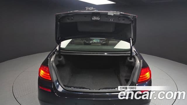 BMW 5시리즈 (F10) 528i xDrive M аэродинамический Special Edition, 2016 20