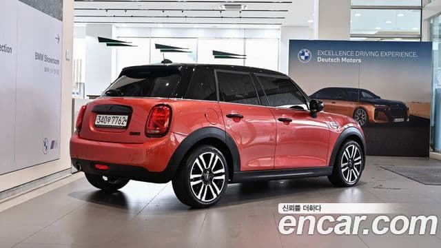 Mini Cooper 3세대, 2020 4