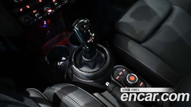 Mini Cooper 3세대, 2020 11
