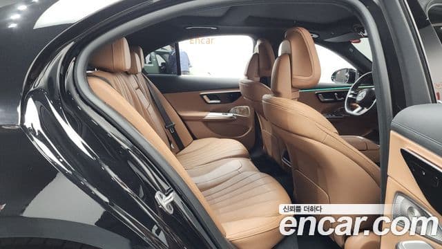 Mercedes-Benz E-класс W214 AMG Line, 2025 12