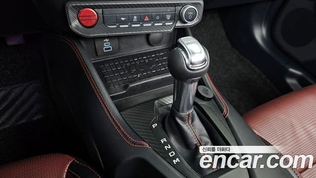 Ford Mustang 7세대 5.0 GT Premium кабриолет, 2024 9