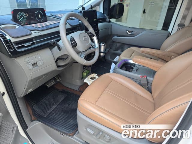 Hyundai Staria Inspiration, 2025 7