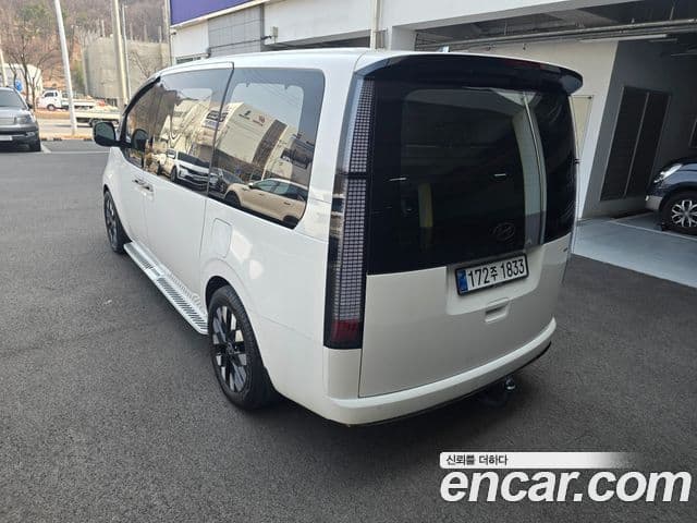 Hyundai Staria Inspiration, 2025 18