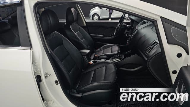 Kia K3 Luxury, 2015 10