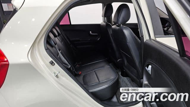 Kia The / новый New Morning Deluxe, 2016 12