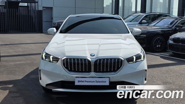 BMW 5시리즈 (G60), 2025 3