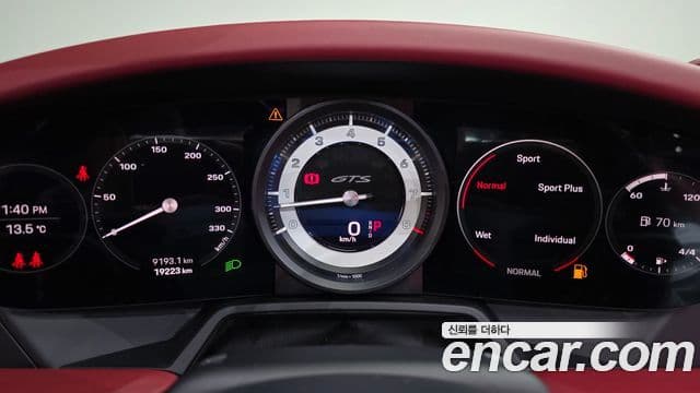 Porsche 911 (992) Carrera 4 GTS кабриолет, 2022 8