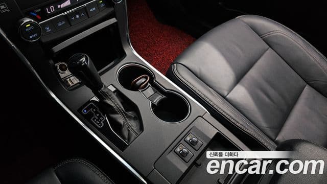 Toyota New 캠리 2.5 XLE, 2017 9