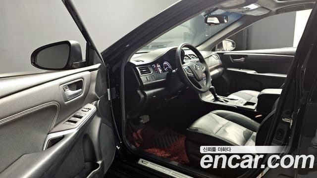 Toyota New 캠리 2.5 XLE, 2017 12