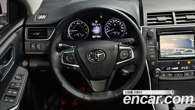 Toyota New 캠리 2.5 XLE, 2017 15