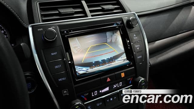 Toyota New 캠리 2.5 XLE, 2017 17