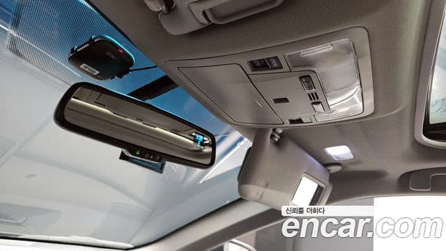 Toyota New 캠리 2.5 XLE, 2017 19