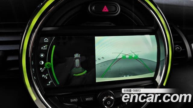 Mini Cooper D 3세대, 2019 15