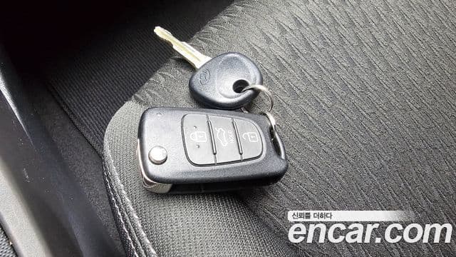 Hyundai Avante MD M16 GDI Deluxe, 2011 19