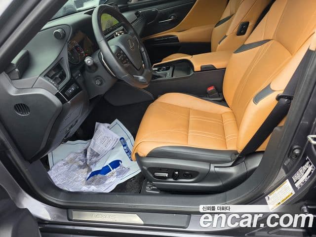 Lexus ES300h 7세대 F-Sport Design пакет, 2024 7