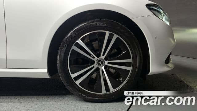 Mercedes-Benz E-класс W213 Avantgarde, 2020 все фото