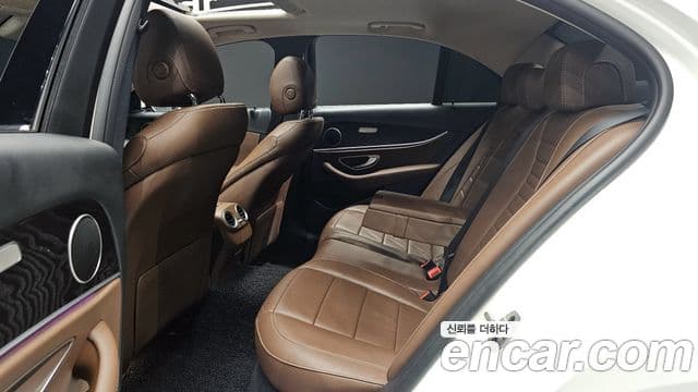 Mercedes-Benz E-класс W213 Avantgarde, 2020 12