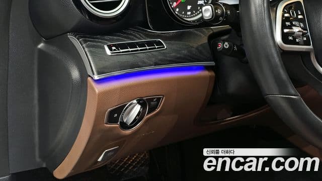 Mercedes-Benz E-класс W213 Avantgarde, 2020 16